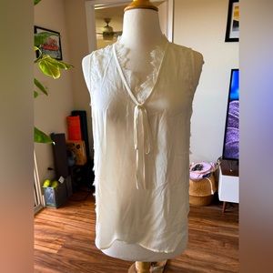 Banana Republic ivory lace silk top - Size XS